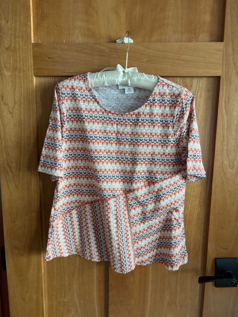 Like new!  Patterned Short-Sleeve Top in geometric pattern